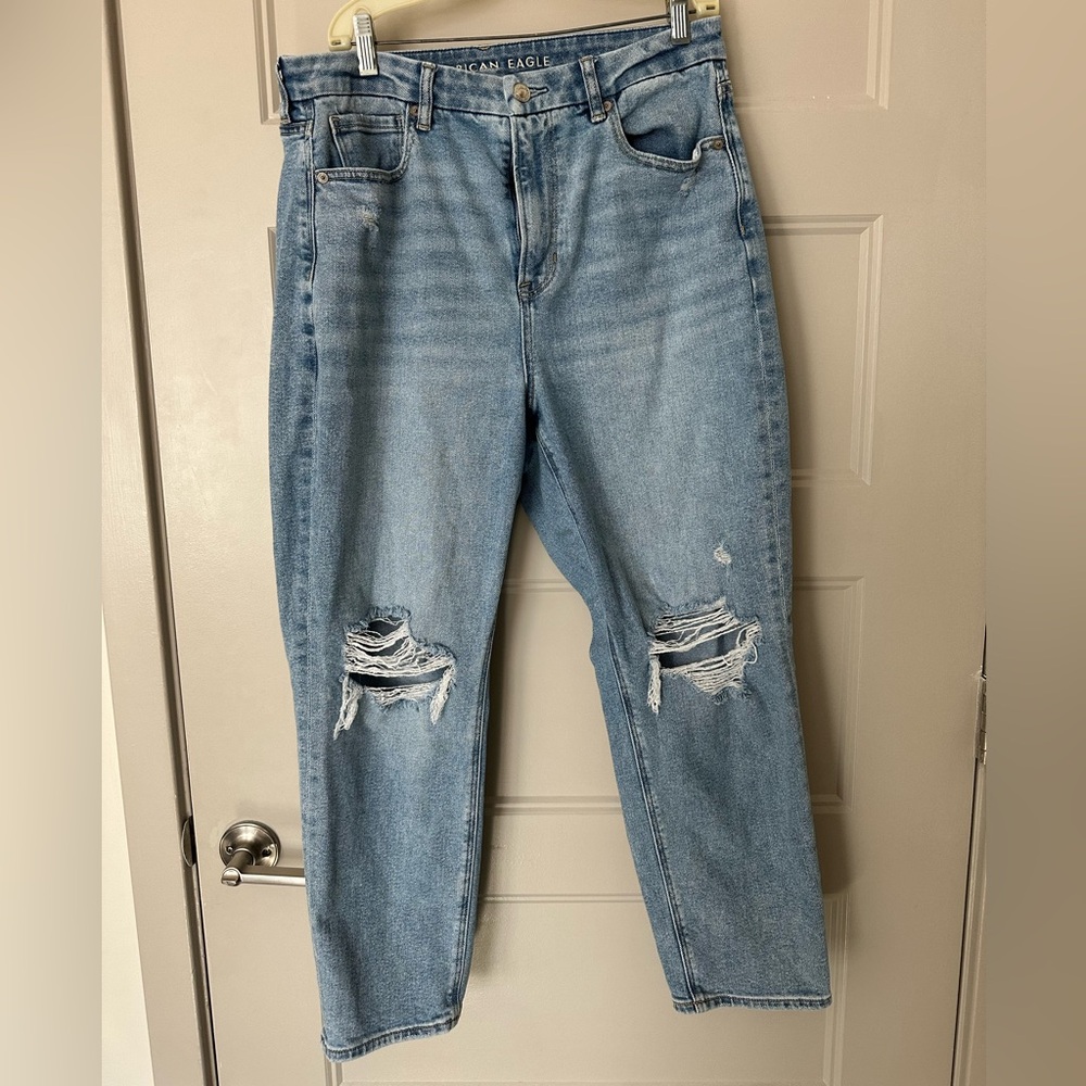American Eagle Distressed Stretch Straight Blue Jeans